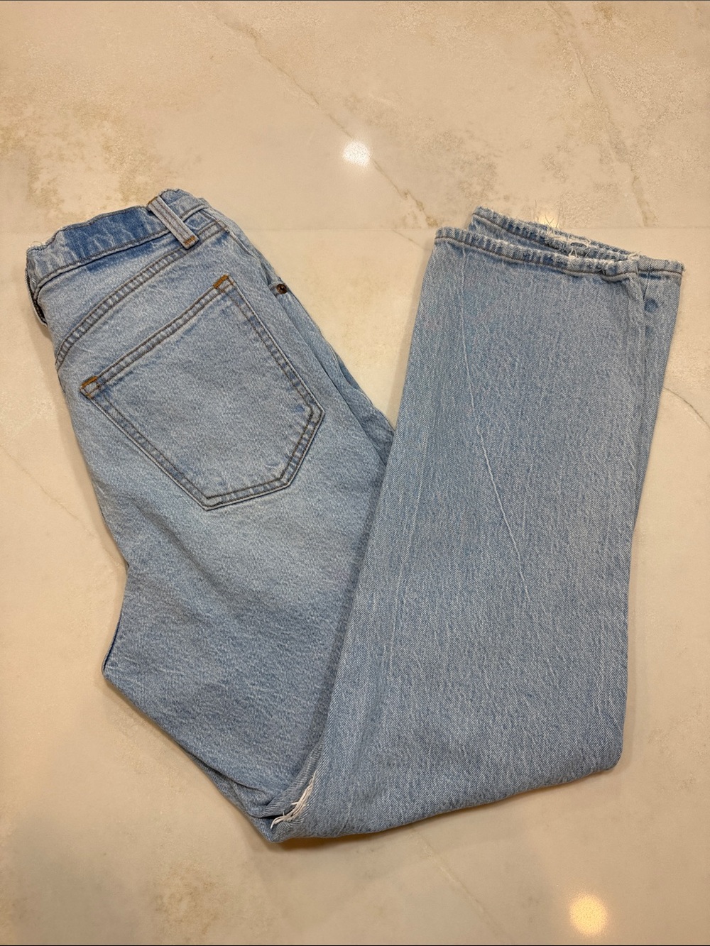 Abercrombie & Fitch 90s Straight Ultra High Rise Jeans Distressed 28